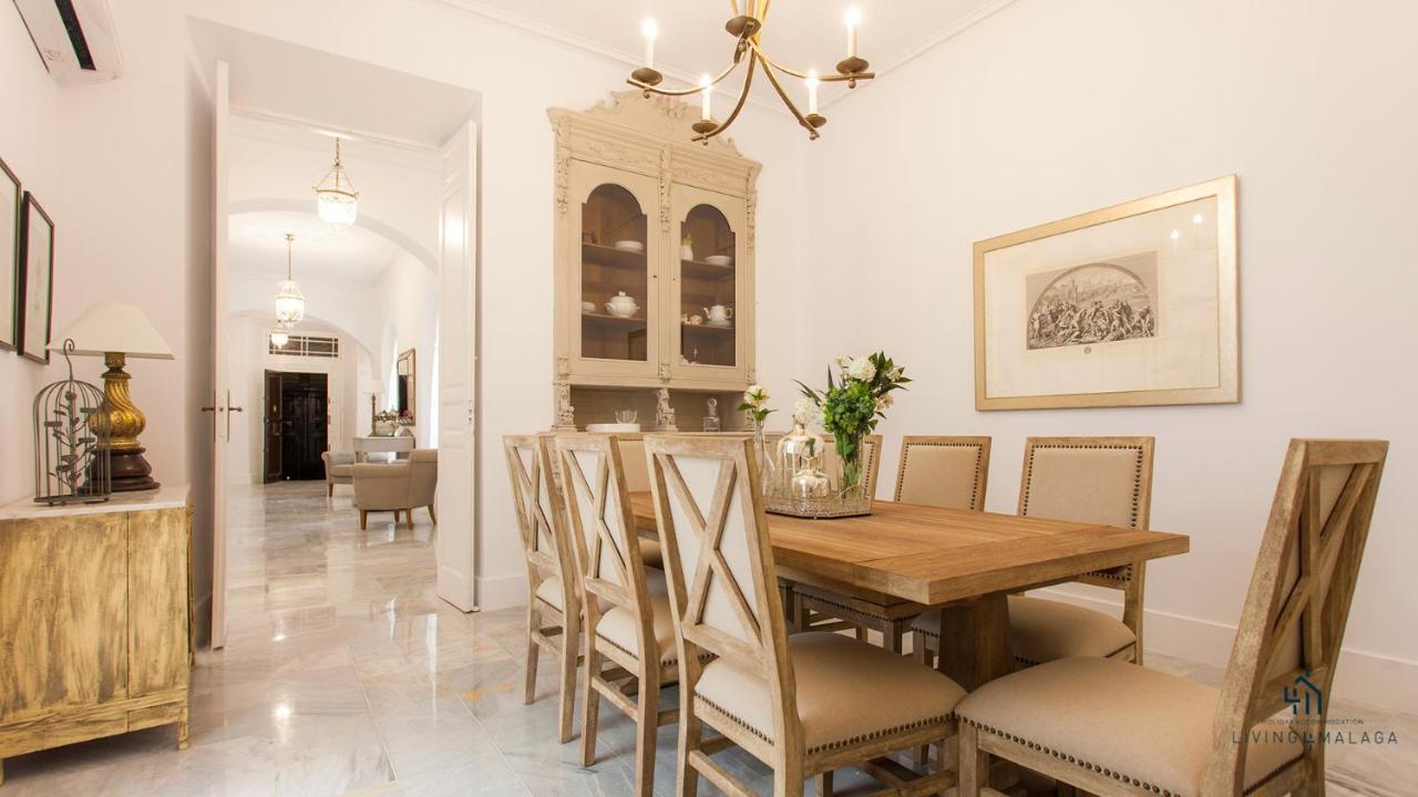 Апартаменты Living4Malaga Aduana Presidential Экстерьер фото
