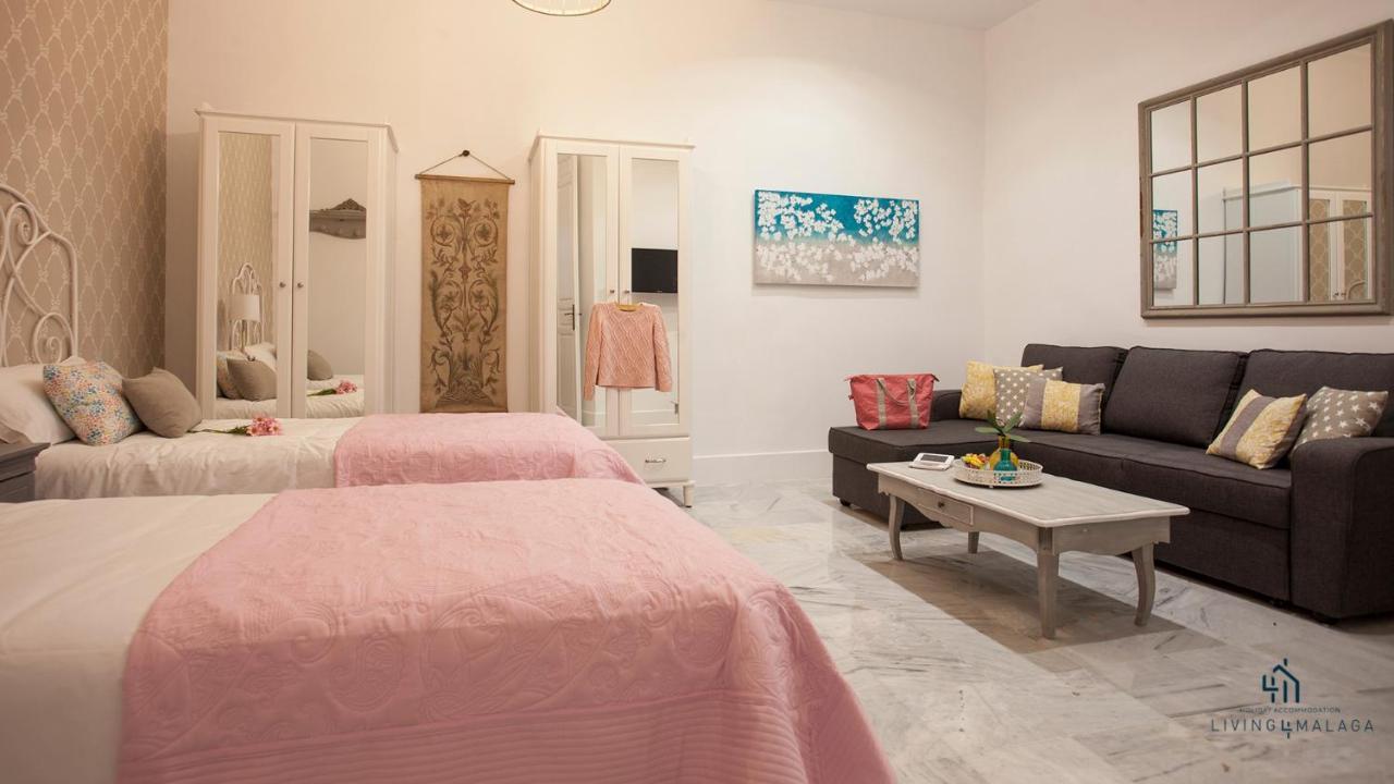 Апартаменты Living4Malaga Aduana Presidential Экстерьер фото